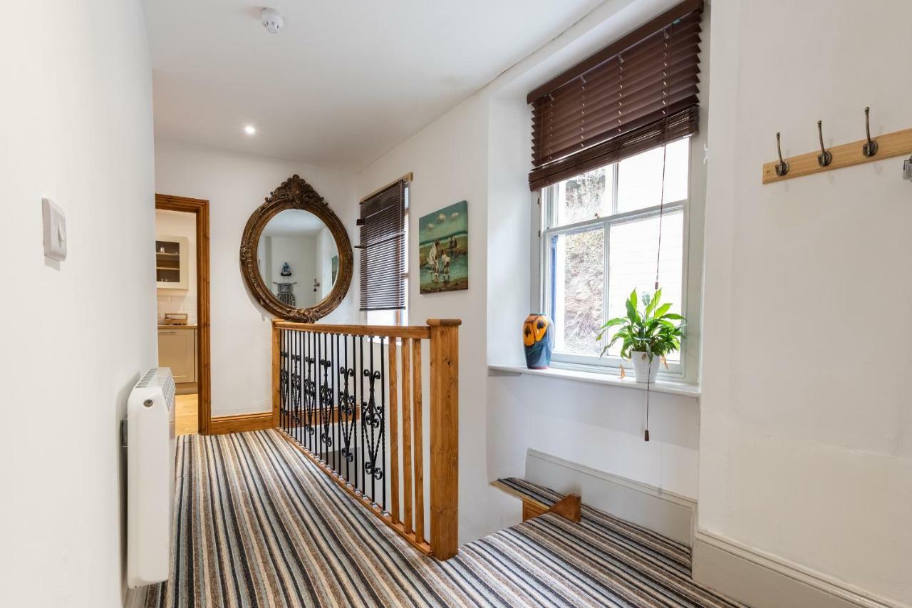 Lynton Cottage Seaview Apartments リントン エクステリア 写真
