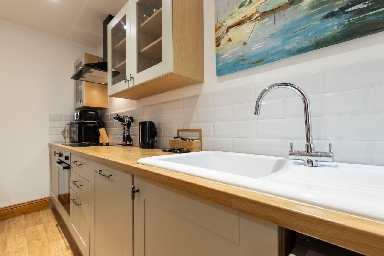 Lynton Cottage Seaview Apartments リントン エクステリア 写真